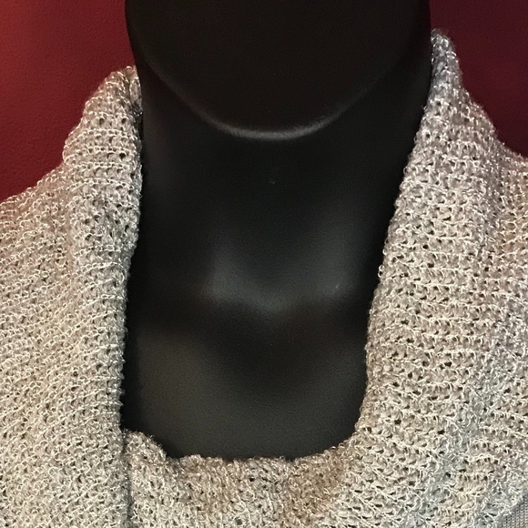 Belldini Silver Wrap Sweater Size 0X - Picture 5 of 7
